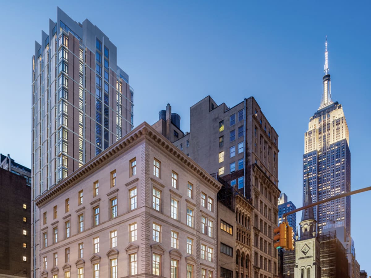 250 Fifth Avenue Hotel Ext Dusk Telif Hakkı Andrew Rugge Courtesy Perkins Eastman Iii 2