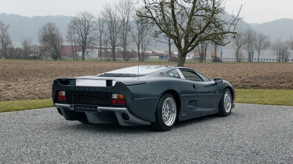 Eşsiz Jaguar Xi220 Sothebys2'de A&ccedil;ık Artırmada