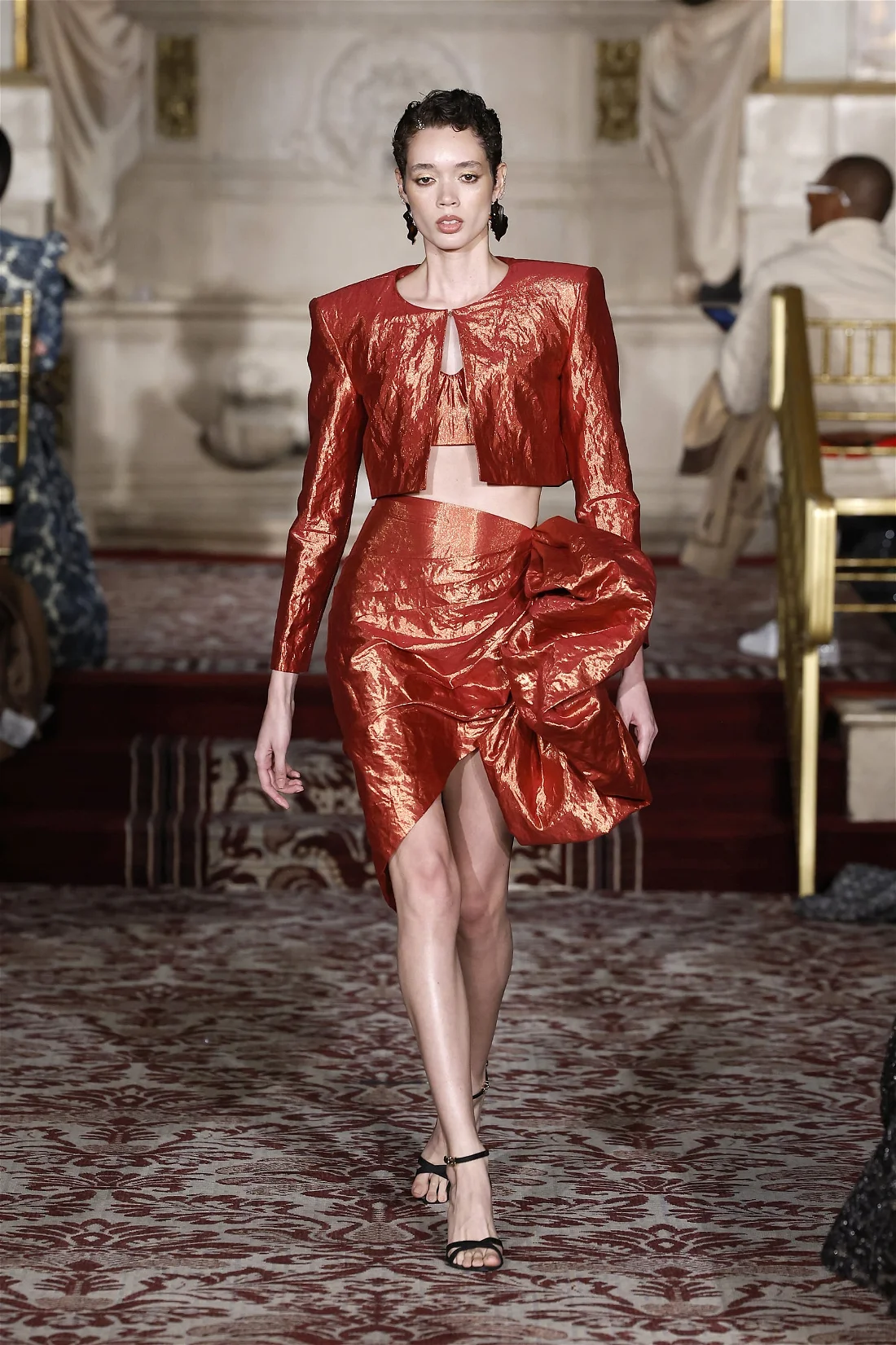 Christian Siriano yeni koleksiyonuyla