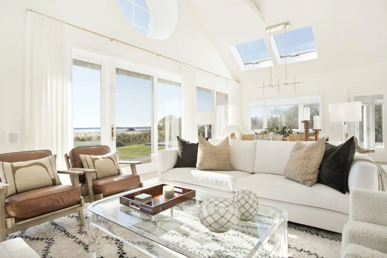 Ev Dekorasyonu Trendy Mobilya 2025