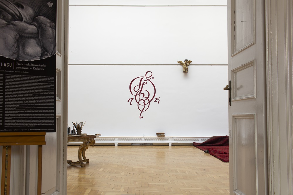 D&uuml;zensiz Saray. Franciszek Starowieyski yeniden Krakow'da - sergi belgeleri