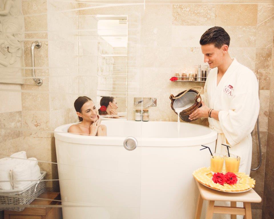 Manor House Spa Hotel'de Ofuro ikili banyosu