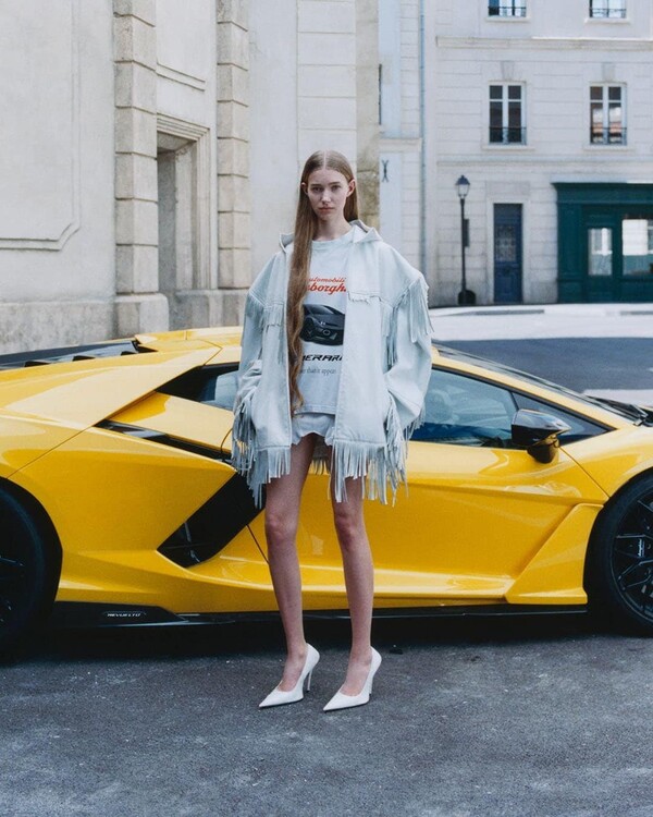 Balenciaga Lamborghini3 kampanyası