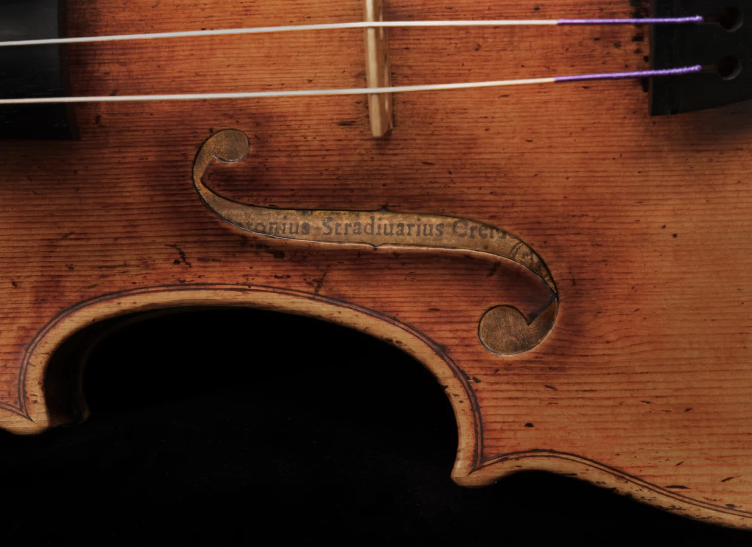 Stradivarius Keman Müzayedede