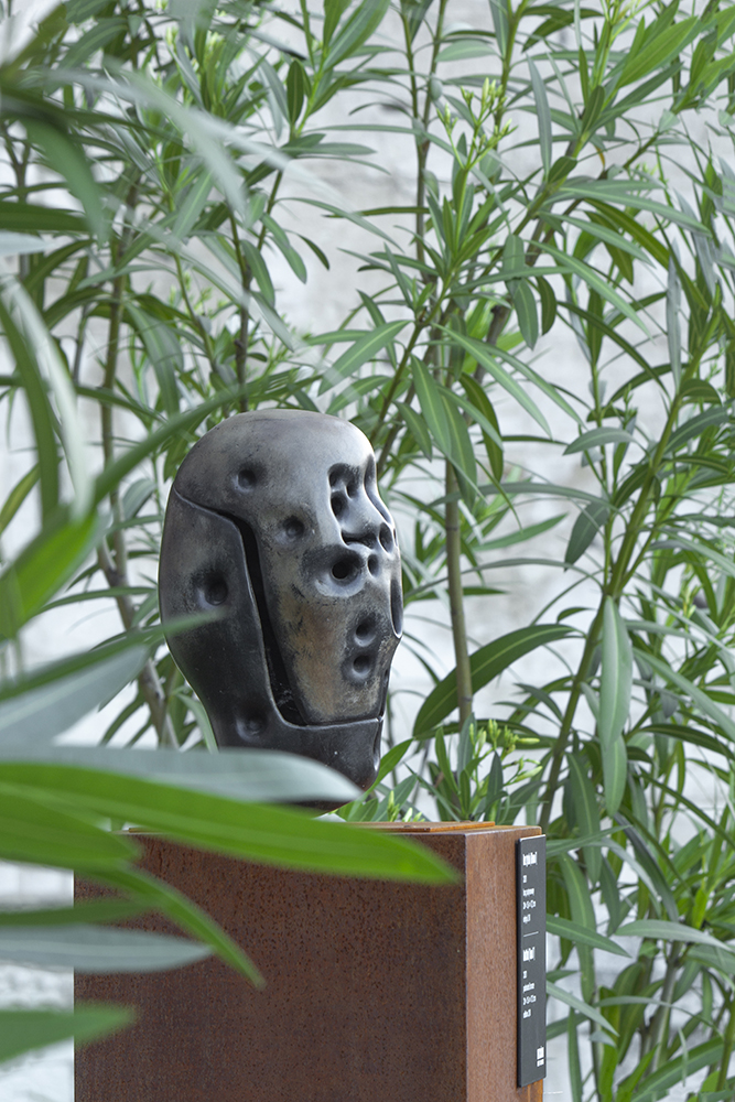 Beksinski.sculptures Twilight19small