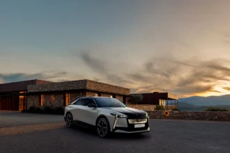 Ds N°8 750 Km Menzilli Elektrikli Premium SUV ve Fransız Zarafeti