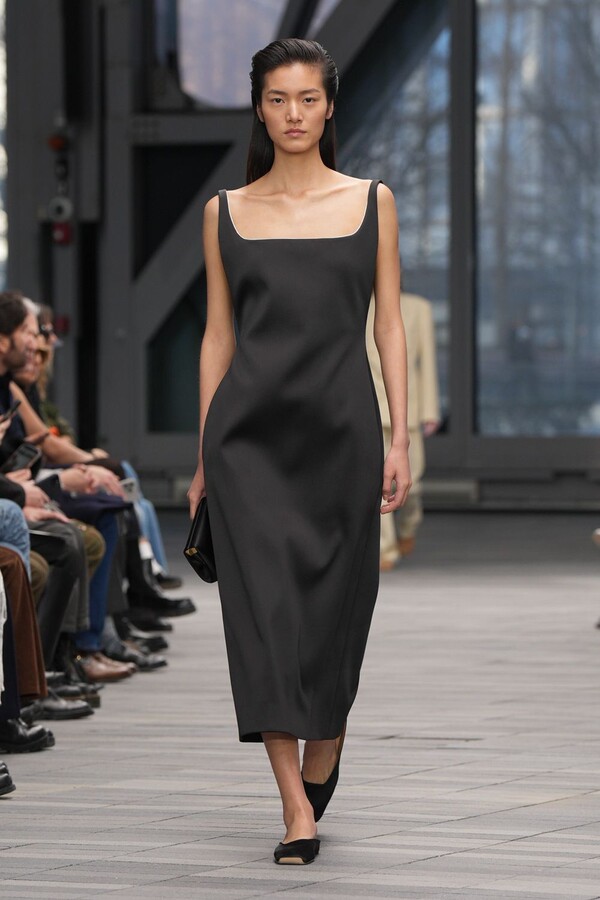 Calvin Klein Mit ile G&uuml;n&uuml;m&uuml;z Arasında2