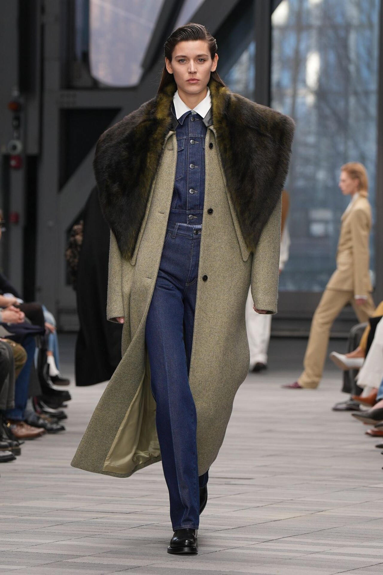 Calvin Klein Mit ile G&uuml;n&uuml;m&uuml;z Arasında7