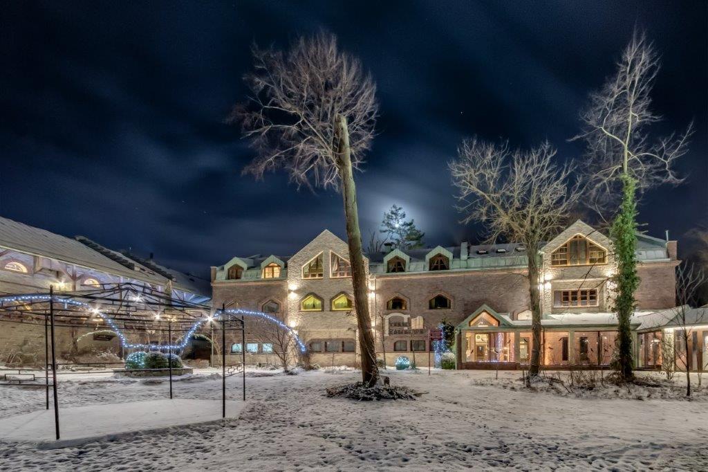 Manor House Termy Zamkowe Geceleri