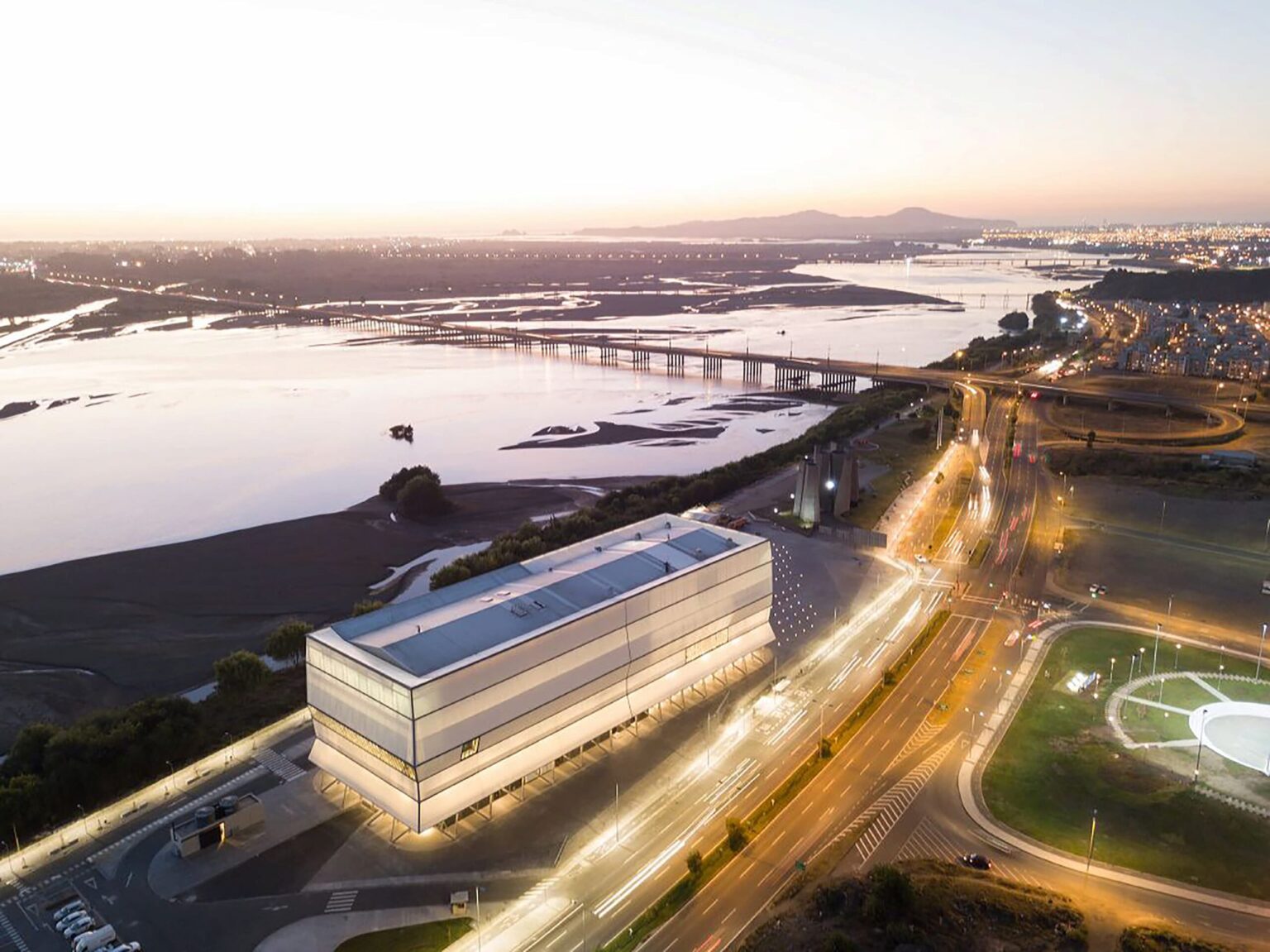 Pritzker 2026 Mimarlara Duyarlılık Kazandıran Mimar İçin Ödül3