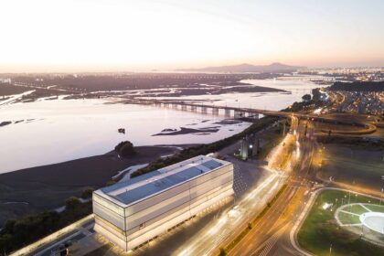 Pritzker 2026 Mimarlara Duyarlılık Kazandıran Mimar İçin Ödül3