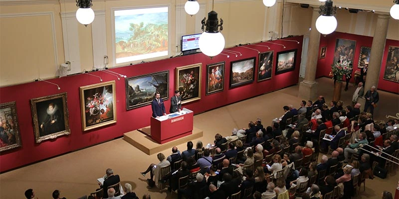 Sanat M&uuml;zayedeleri Tablolar Antikalar2