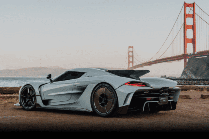 Yeni Koenigsegg Jesko Absolut Rekoru